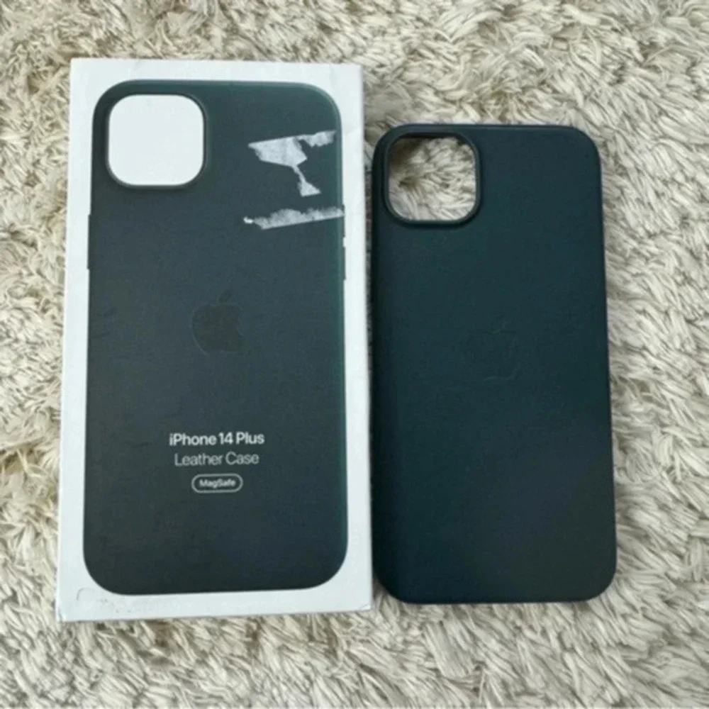 iPhone 14 Plus leather case Forest Green